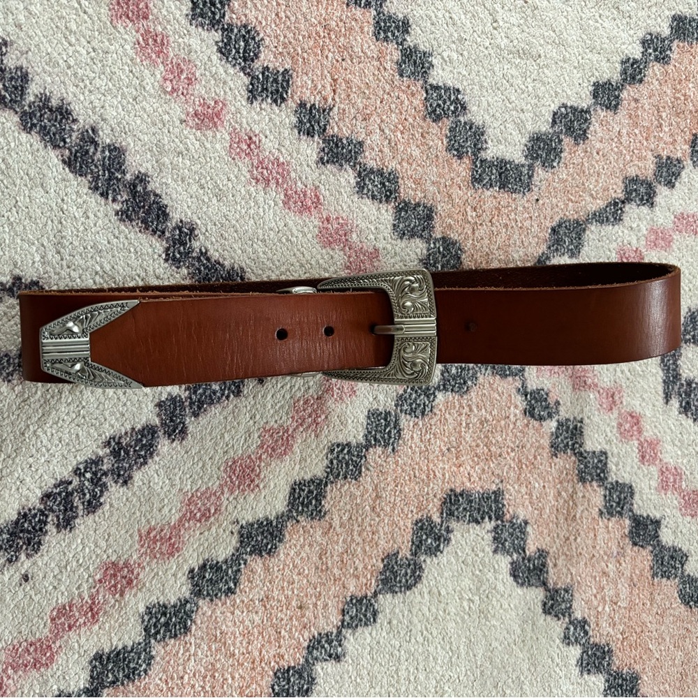 Urban Outfitters Beautiful Silver Buckle Brown Belt